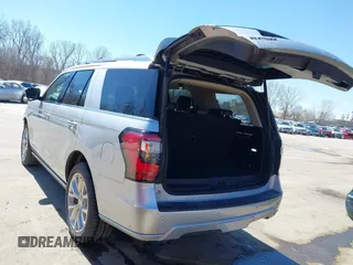2019 Ford Expedition Platinum with VIN 1FMJU1MT6KEA52494, listed as a IAAI auction lot 41802986 with 119,922 mi miles. Bid and sale history available at carsss.com. Image 3.