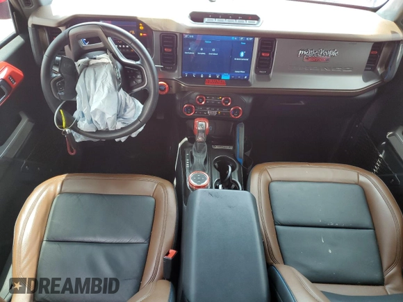 2022 Ford Bronco с VIN 1FMEE5DP9NLB49973, выставлен на аукционе Copart как лот 56214605 с пробегом 23 697 миль миль и Списание • Salvage title. История ставок и продаж доступна на DreamBid. Изображение 8.