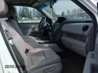 2013 Honda Pilot EX-L with VIN 5FNYF4H68DB036950, listed as a IAAI auction lot 41877107 with 178,435 mi miles and . Bid and sale history available at carsss.com. Image 5.