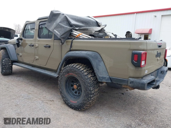 2020 Jeep Gladiator Sport S with VIN 1C6HJTAG0LL169992, listed as a IAAI auction lot 41488773 with Not Provided miles. Bid and sale history available at carsss.com. Image 3.