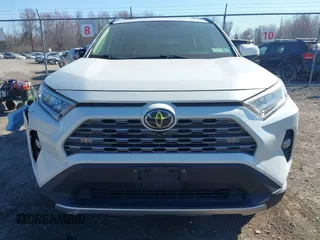 2019 Toyota RAV4 Limited with VIN JTMN1RFV1KD517037, listed as a IAAI auction lot 41844316 with 66,961 mi miles. Bid and sale history available at carsss.com. Image 13.