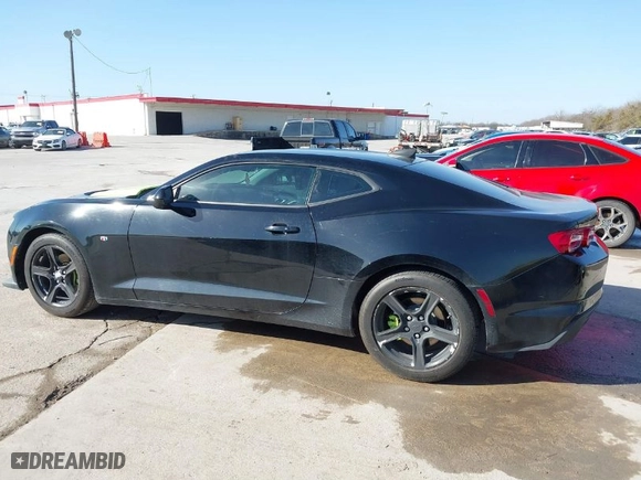 2020 Chevrolet Camaro 1LT with VIN 1G1FB1RS0L0116889, listed as a IAAI auction lot 41780194 with NaN miles. Bid and sale history available at carsss.com. Image 15.