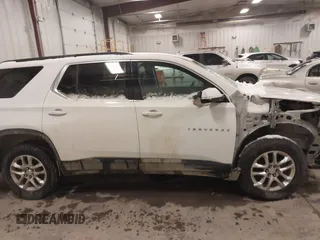 2020 Chevrolet Traverse LT Cloth z VIN 1GNERGKWXLJ263981, wystawiony jako IAAI lot #41606187 z przebiegiem 65 134 mil mil oraz . Historia ofert i sprzedaży dostępna na DreamBid. Obrazek 13.