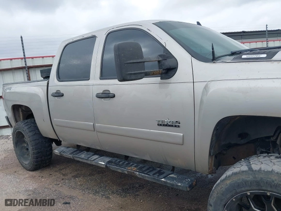 2007 Chevrolet Silverado 1500 LT w/1LT with VIN 3GCEK13C07G528221, listed as a IAAI auction lot 41510443 with 278,864 mi miles. Bid and sale history available at carsss.com. Image 13.