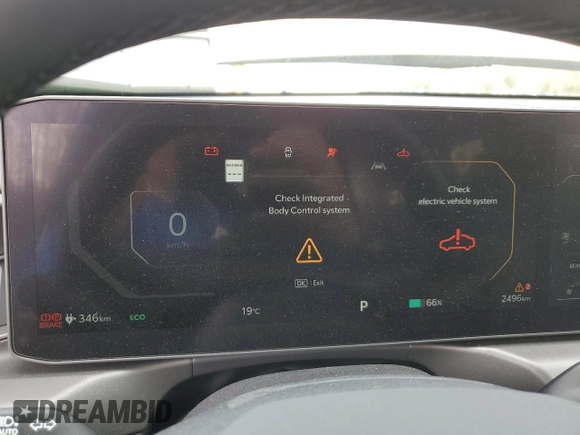 2024 Kia EV9 Wind z VIN KNDAFFS57R6049852, wystawiony jako Copart lot #78782314 z przebiegiem 2 496 mil mil oraz Szkoda całkowita • Salvage title. Historia ofert i sprzedaży dostępna na DreamBid. Obrazek 9.