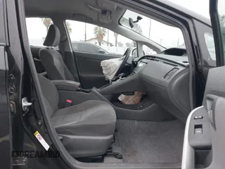 2011 Toyota Prius I with VIN JTDKN3DU0B5293266, listed as a IAAI auction lot 41160934 with 163,049 mi miles and . Bid and sale history available at DreamBid. Image 5.