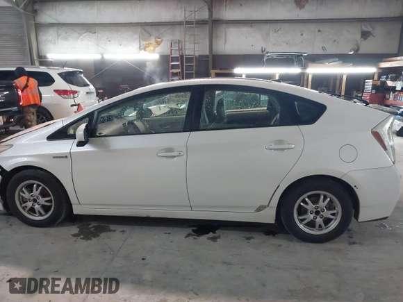 2011 Toyota Prius I with VIN JTDKN3DU7B0285453, listed as a IAAI auction lot 41608829 with 163,091 mi miles and . Bid and sale history available at DreamBid. Image 14.