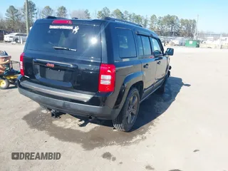 2017 Jeep Patriot Sport z VIN 1C4NJPBB2HD187577, wystawiony jako IAAI lot #41669810 z przebiegiem 53 438 mil mil oraz . Historia ofert i sprzedaży dostępna na DreamBid. Obrazek 4.