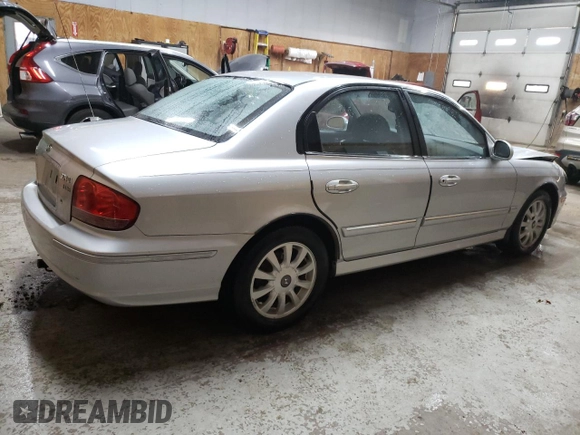 2003 Hyundai Sonata GLS with VIN KMHWF35H43A823730, listed as a Copart auction lot 73930274 with 299,601 mi miles and Non Repairable. Bid and sale history available at carsss.com. Image 3.