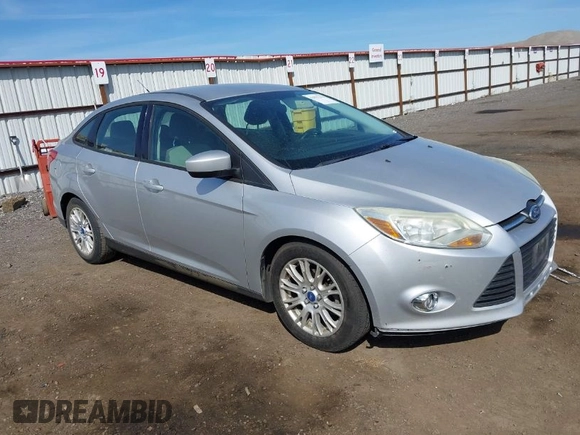 2012 Ford Focus SE with VIN 1FAHP3F24CL178236, listed as a IAAI auction lot 42032272 with 157,373 mi miles and . Bid and sale history available at carsss.com. Image 1.