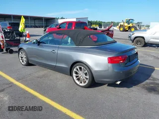 2013 Audi A5 Premium Plus z VIN WAULFAFH5DN009944, wystawiony jako IAAI lot #42508314 z przebiegiem 233 593 mil mil oraz . Historia ofert i sprzedaży dostępna na DreamBid. Obrazek 3.