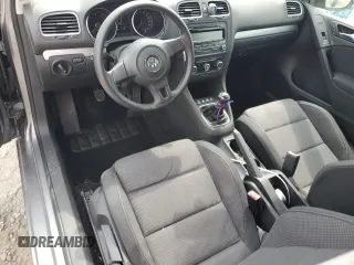 2011 Volkswagen Golf с VIN WVWAA7AJ8BW048492, выставлен на аукционе Copart как лот 68124374 с пробегом 72 362 миль миль и Списание • Salvage title. История ставок и продаж доступна на DreamBid. Изображение 8.