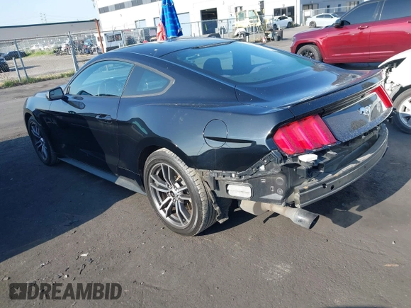 2017 Ford Mustang EcoBoost z VIN 1FA6P8THXH5230980, wystawiony jako IAAI lot #42082404 z przebiegiem 108 194 mil mil oraz . Historia ofert i sprzedaży dostępna na DreamBid. Obrazek 3.