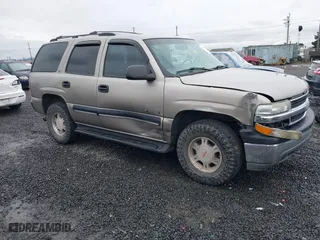 2001 Chevrolet Tahoe LS with VIN 1GNEK13T11R109826, listed as a IAAI auction lot 41473357 with 257,335 mi miles. Bid and sale history available at carsss.com. Image 1.