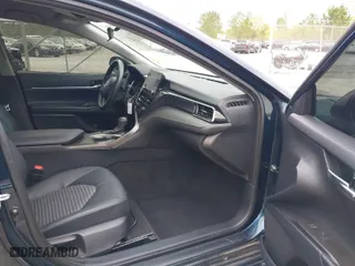 2021 Toyota Camry SE Nightshade with VIN 4T1G11AK5MU543890, listed as a IAAI auction lot 41904367 with 58,787 mi miles. Bid and sale history available at carsss.com. Image 5.