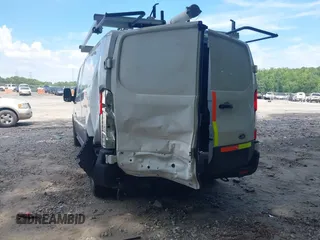 2023 Ford Transit Cargo z VIN 1FTYE1Y82PKA83403, wystawiony jako IAAI lot #42621450 z przebiegiem 44 617 mil mil oraz . Historia ofert i sprzedaży dostępna na DreamBid. Obrazek 6.
