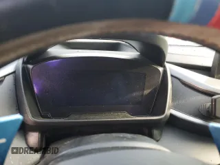 2016 BMW i8 z VIN WBY2Z2C52GV675555, wystawiony jako Copart lot #75122724 z przebiegiem Nie podano mil oraz Nie do naprawy • Non repairable. Historia ofert i sprzedaży dostępna na DreamBid. Obrazek 9.