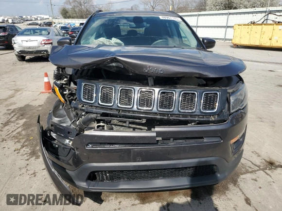 2019 Jeep Compass Latitude with VIN 3C4NJCBB6KT699854, listed as a Copart auction lot 48967185 with 17,666 mi miles and Salvage title. Bid and sale history available at DreamBid. Image 5.