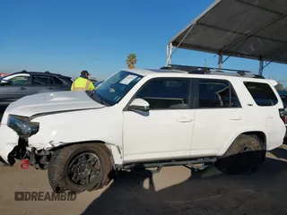 2016 Toyota 4Runner Limited with VIN JTEBU5JR1G5311453, listed as a IAAI auction lot 41626976 with 97,497 mi miles and . Bid and sale history available at DreamBid. Image 14.