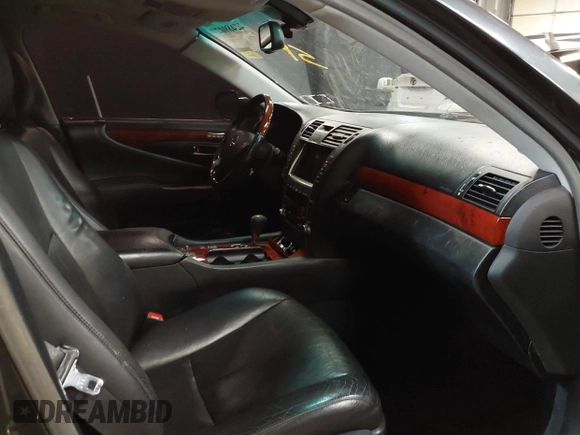 2008 Lexus LS 460 с VIN JTHBL46F985079801, выставлен на аукционе IAAI как лот 42489077 с пробегом 170 961 миль миль и . История ставок и продаж доступна на DreamBid. Изображение 5.
