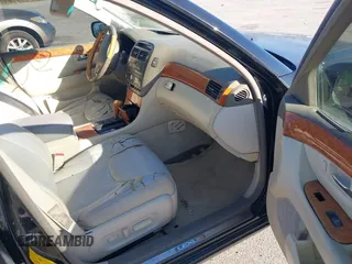 2001 Lexus LS 430 with VIN JTHBN30F710042861, listed as a IAAI auction lot 41895357 with Not Provided miles. Bid and sale history available at carsss.com. Image 5.