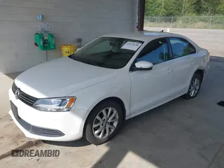 2013 Volkswagen Jetta SE with VIN 3VWDP7AJ3DM450335, listed as a IAAI auction lot 42575198 with 100,184 mi miles and . Bid and sale history available at DreamBid. Image 17.