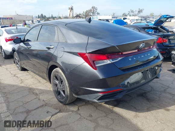 2022 Hyundai Elantra SEL with VIN 5NPLM4AG4NH071278, listed as a IAAI auction lot 41815110 with 17,196 mi miles and . Bid and sale history available at DreamBid. Image 3.