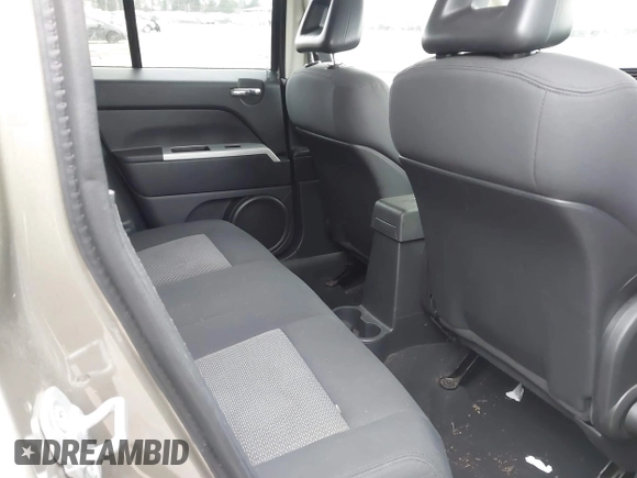 2008 Jeep Patriot Sport with VIN 1J8FF28W88D748313, listed as a IAAI auction lot 41837705 with 159,640 mi miles and . Bid and sale history available at carsss.com. Image 8.