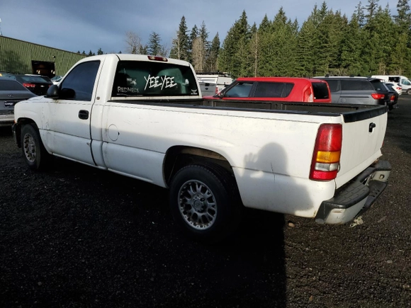 2002 Chevrolet Silverado 1500 with VIN 1GCEC14W82Z158893, listed as a Copart auction lot 84566474 with 282,632 mi miles and Clean Title. Bid and sale history available at carsss.com. Image 2.