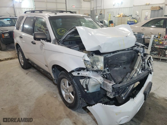 2008 Ford Escape XLT with VIN 1FMCU93Z78KE20978, listed as a Copart auction lot 68753392 with 239,765 mi miles and Non Repairable. Bid and sale history available at carsss.com. Image 1.