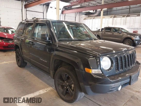 2014 Jeep Patriot Limited with VIN 1C4NJRCB4ED629085, listed as a IAAI auction lot 39414215 with 87,409 mi miles. Bid and sale history available at carsss.com. Image 1.
