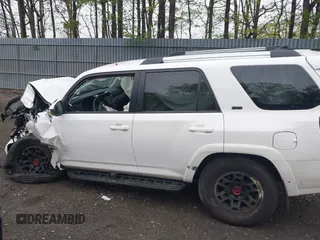 2024 Toyota 4Runner SR5 with VIN JTEMU5JR1R6307408, listed as a IAAI auction lot 42168575 with 8,012 mi miles and . Bid and sale history available at DreamBid. Image 14.