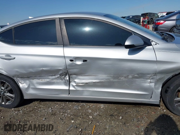 2017 Hyundai Elantra Limited z VIN 5NPD84LF6HH062986, wystawiony jako IAAI lot #41913822 z przebiegiem 163 618 mil mil oraz . Historia ofert i sprzedaży dostępna na DreamBid. Obrazek 13.