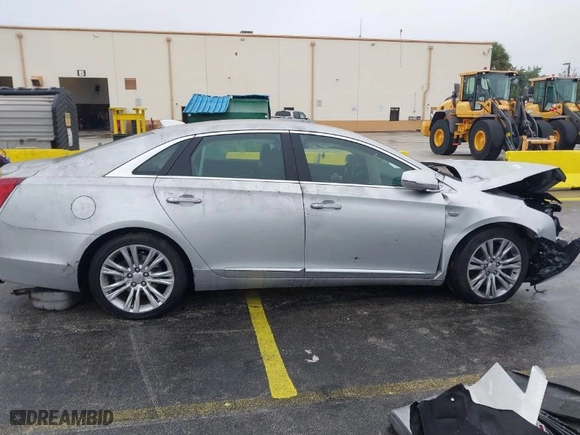 2019 Cadillac XTS Luxury with VIN 2G61M5S30K9116095, listed as a IAAI auction lot 41352885 with 2,687 mi miles. Bid and sale history available at carsss.com. Image 13.