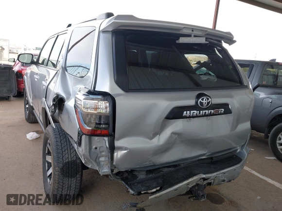 2021 Toyota 4Runner TRD Off Road Premium with VIN JTERU5JR1M5872195, listed as a IAAI auction lot 41669748 with 42,532 mi miles and . Bid and sale history available at DreamBid. Image 16.