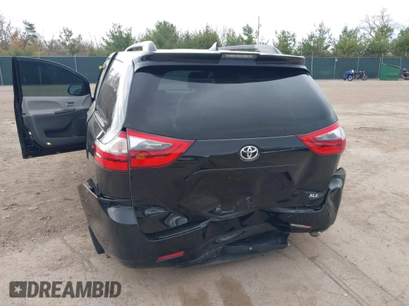 2020 Toyota Sienna XLE Auto Access Seat with VIN 5TDYZ3DC3LS034532, listed as a IAAI auction lot 42086669 with 64,881 mi miles and . Bid and sale history available at DreamBid. Image 6.