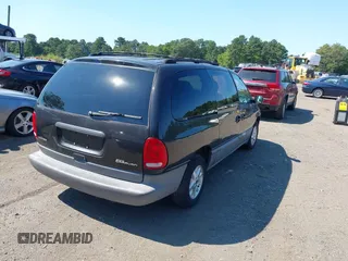 2000 Dodge Grand Caravan с VIN 1B4GP54G1YB559651, выставлен на аукционе IAAI как лот 40251476 с пробегом 145 034 миль миль и . История ставок и продаж доступна на DreamBid. Изображение 4.