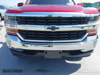 2018 Chevrolet Silverado 1500 LT with VIN 3GCUCRER8JG299111, listed as a IAAI auction lot 42063560 with 99,888 mi miles. Bid and sale history available at carsss.com. Image 6.