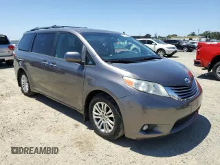2017 Toyota Sienna XLE Auto Access Seat with VIN 5TDYZ3DC1HS838612, listed as a Copart auction lot 61286525 with 269,050 mi miles and Clean title. Bid and sale history available at DreamBid. Image 4.