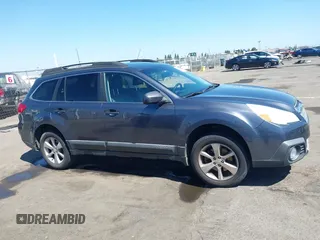 2014 Subaru Outback Limited z VIN 4S4BRDLC5E2227428, wystawiony jako IAAI lot #42531344 z przebiegiem 133 024 mil mil oraz . Historia ofert i sprzedaży dostępna na DreamBid. Obrazek 14.