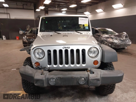 2008 Jeep Wrangler Rubicon с VIN 1J8GA64198L512120, выставлен на аукционе IAAI как лот 42091137 с пробегом 51 178 миль миль и . История ставок и продаж доступна на DreamBid. Изображение 13.