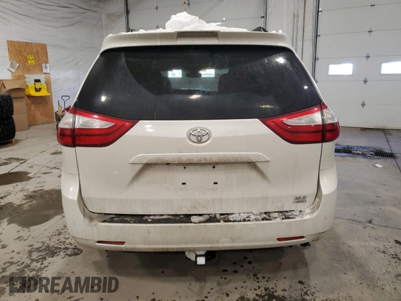 2019 Toyota Sienna XLE with VIN 5TDDZ3DC6KS218912, listed as a Copart auction lot 44767225 with 107,493 mi miles and Salvage Title. Bid and sale history available at carsss.com. Image 6.
