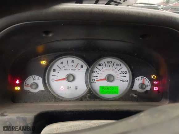 2006 Ford Escape XLT with VIN 1FMYU93176KD47219, listed as a IAAI auction lot 41785112 with 247,175 mi miles. Bid and sale history available at carsss.com. Image 7.