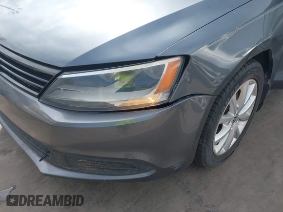 2011 Volkswagen Jetta SE with VIN 3VWDX7AJ4BM324160, listed as a IAAI auction lot 42505233 with 181,277 mi miles and . Bid and sale history available at DreamBid. Image 6.