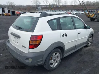 2004 Pontiac Vibe with VIN 5Y2SL62824Z415246, listed as a IAAI auction lot 42012841 with 178,870 mi miles. Bid and sale history available at carsss.com. Image 4.