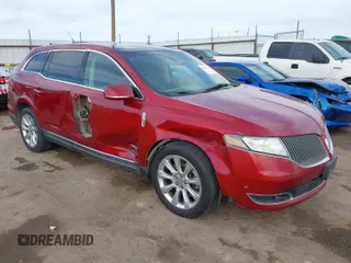 2013 Lincoln MKT EcoBoost with VIN 2LMHJ5AT8DBL50535, listed as a IAAI auction lot 41585415 with 173,543 mi miles. Bid and sale history available at carsss.com. Image 1.