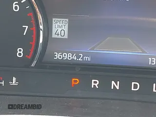 2022 Ford Explorer XLT с VIN 1FMSK8DH9NGB84219, выставлен на аукционе IAAI как лот 42491295 с пробегом 36 984 миль миль и . История ставок и продаж доступна на DreamBid. Изображение 16.