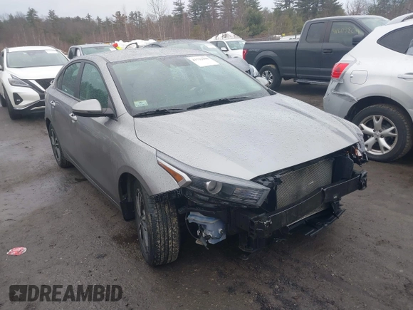 2023 Kia Forte LXS z VIN 3KPF24ADXPE544309, wystawiony jako IAAI lot #41722008 z przebiegiem 61 154 mil mil oraz . Historia ofert i sprzedaży dostępna na DreamBid. Obrazek 13.
