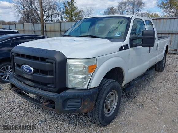 2011 Ford Super Duty F-250 SRW XL with VIN 1FT7W2B63BEA30495, listed as a IAAI auction lot 41889277 with 186,382 mi miles. Bid and sale history available at carsss.com. Image 6.