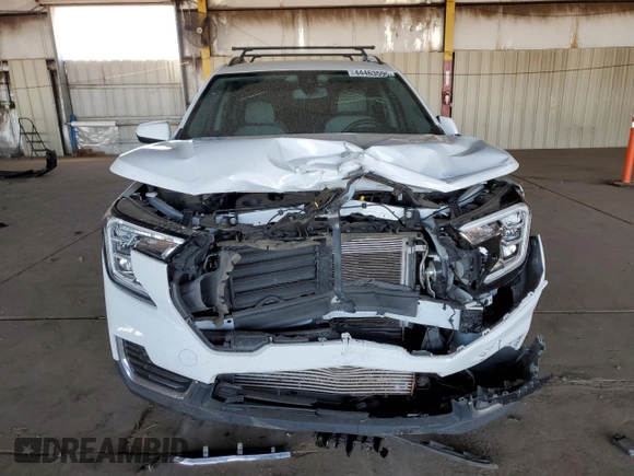 2022 GMC Terrain SLE with VIN 3GKALMEV5NL297966, listed as a Copart auction lot 44463595 with 70,254 mi miles and Salvage Title. Bid and sale history available at carsss.com. Image 5.
